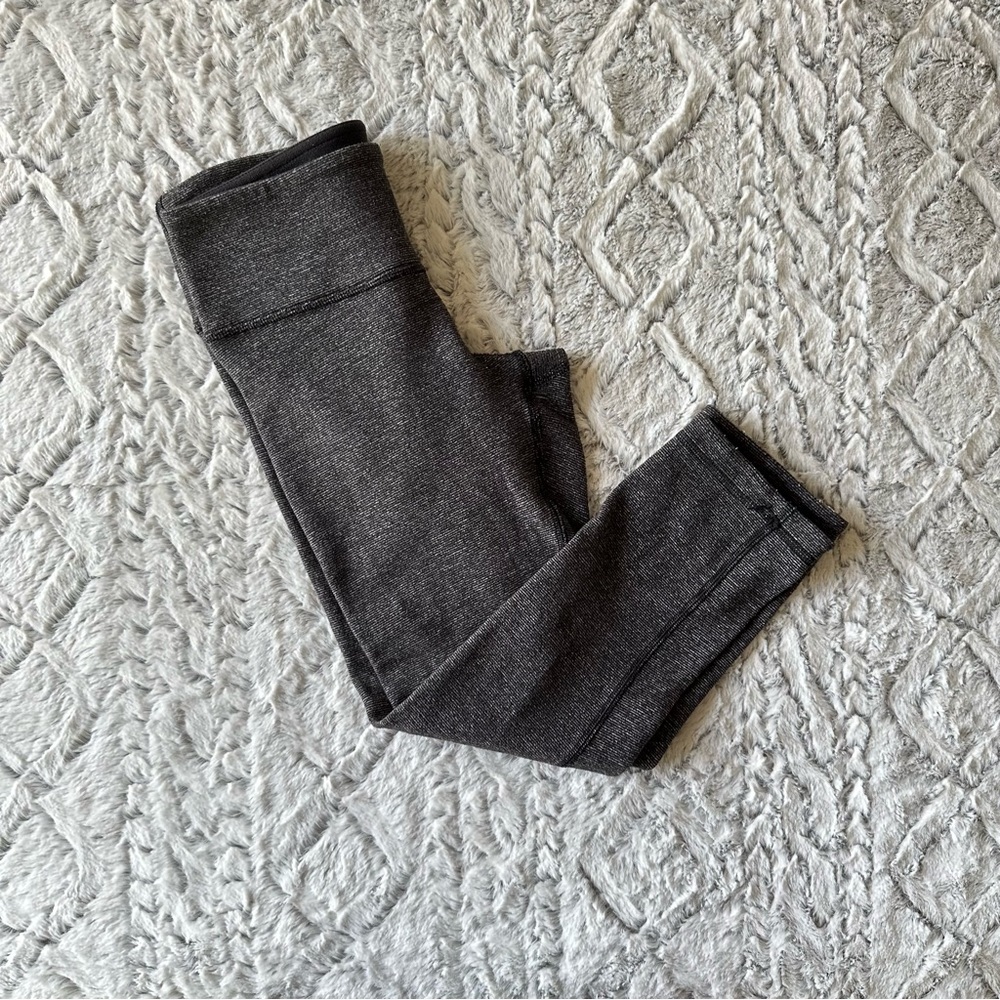 Lululemon Wunder Under Crops size 2 Black / Wee Stripe Black Heathered Black